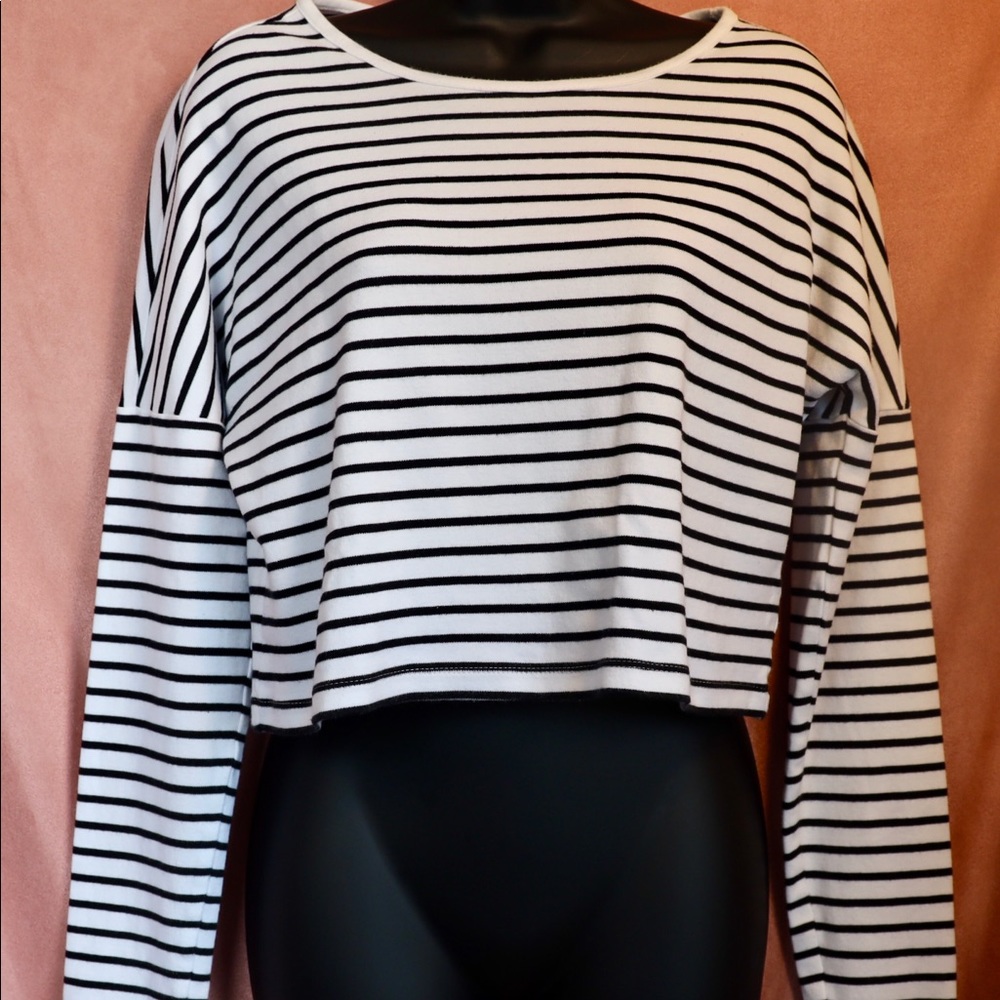VERO MODA M striped relaxed knit long sleeve shirt